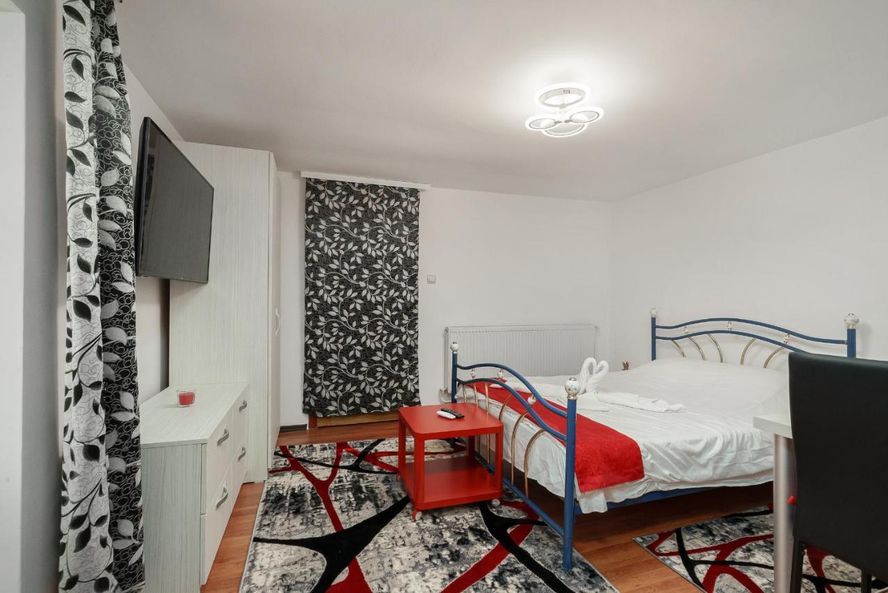 Stone Gate Apartment #3 Βουκουρέστι Εξωτερικό φωτογραφία